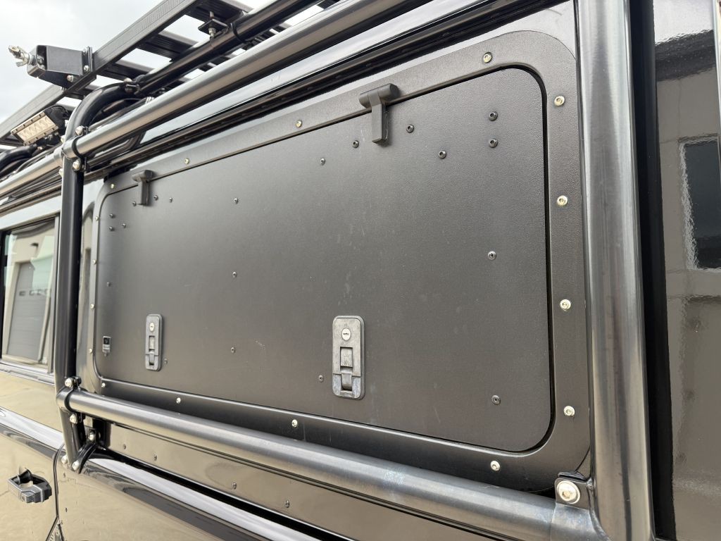 1993 Land Rover Defender Image 29