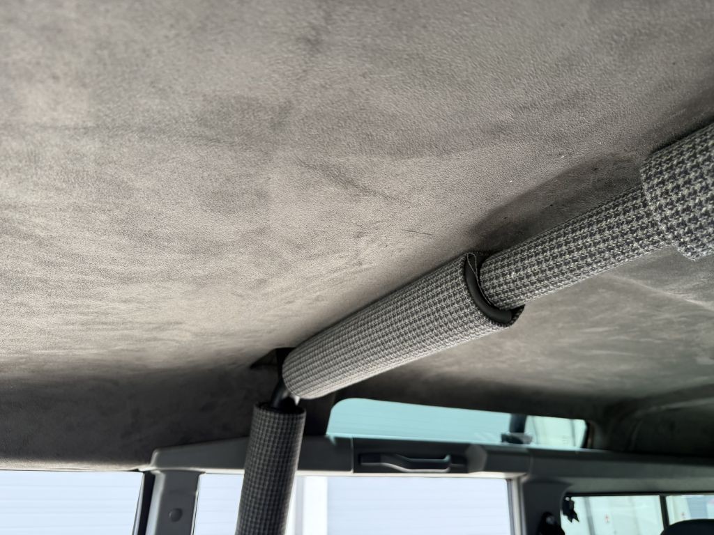 1993 Land Rover Defender Image 37