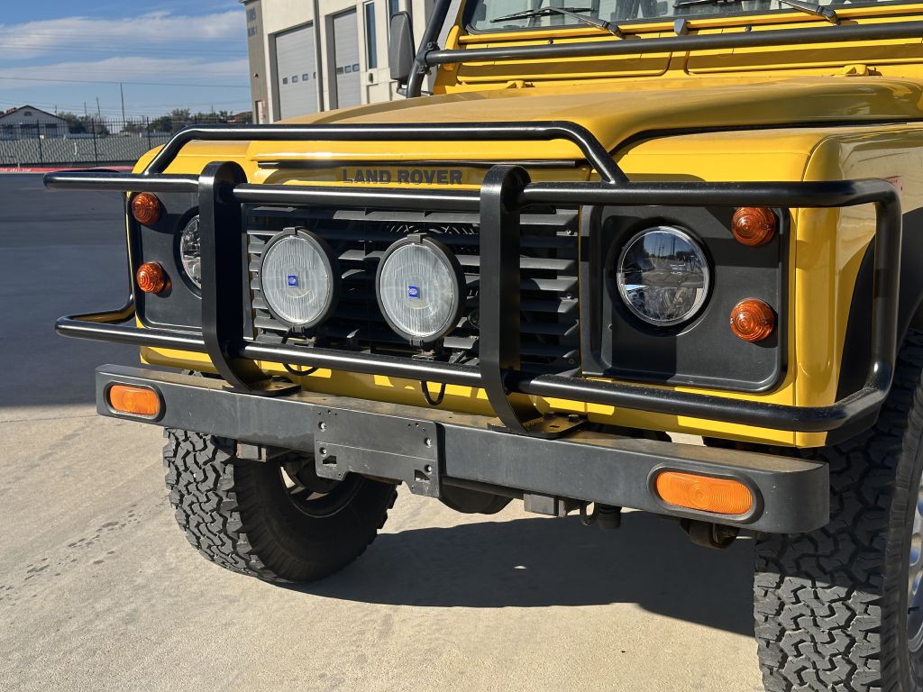 1994 Land Rover Defender Image 4