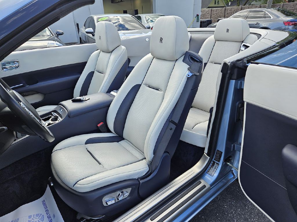 2018 Rolls-Royce Dawn Image 60