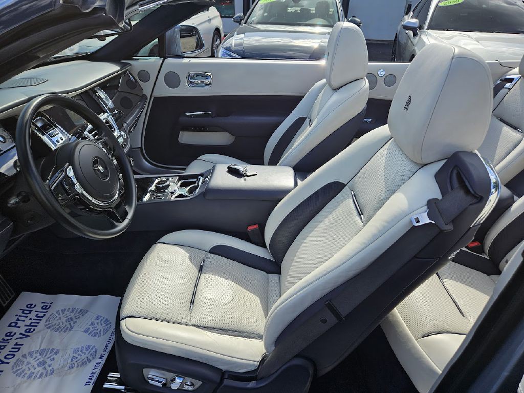 2018 Rolls-Royce Dawn Image 15
