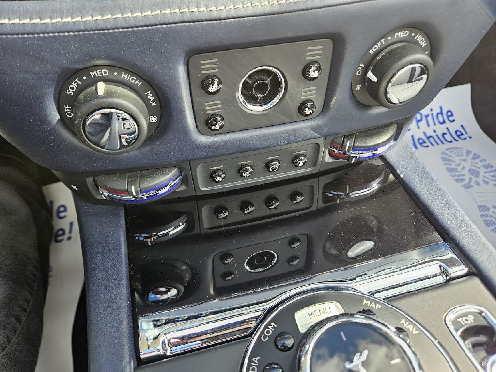 2018 Rolls-Royce Dawn Image 41