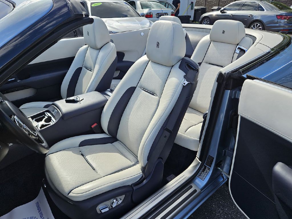 2018 Rolls-Royce Dawn Image 45