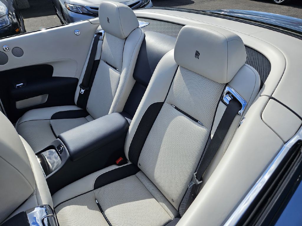 2018 Rolls-Royce Dawn Image 46