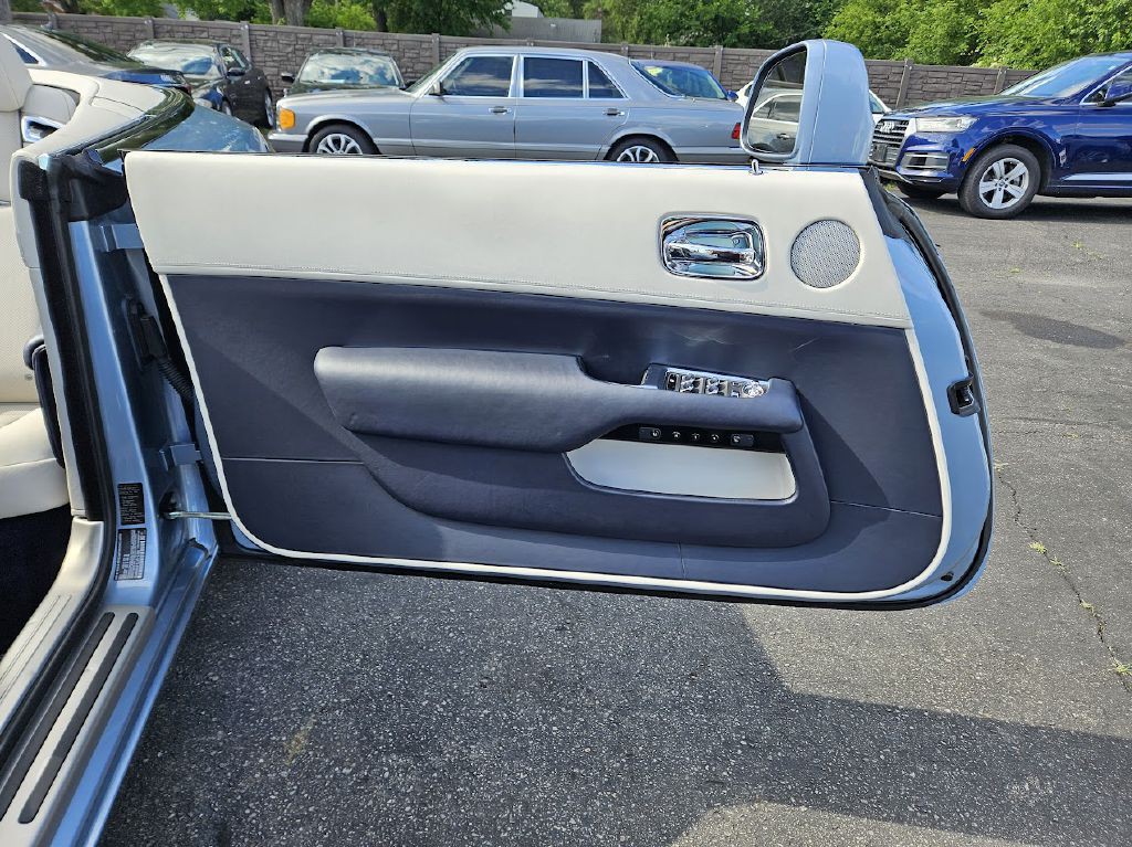 2018 Rolls-Royce Dawn Image 47