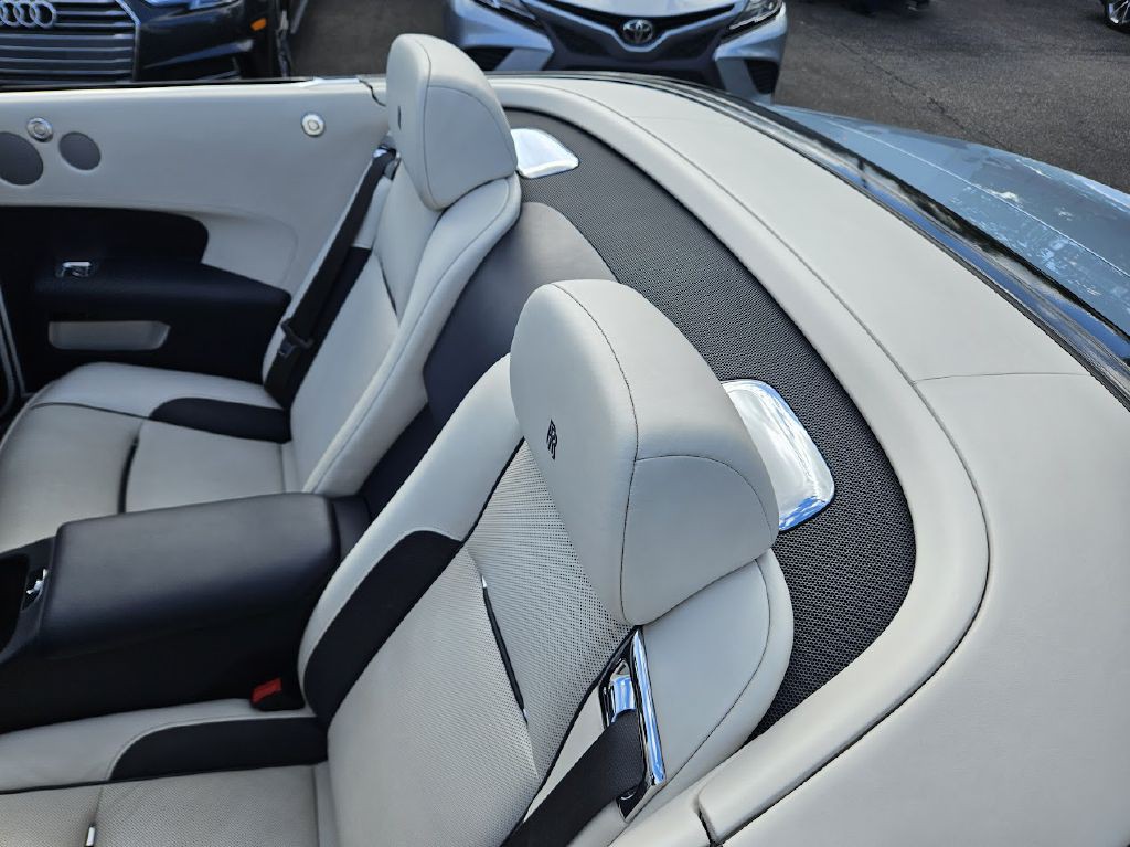 2018 Rolls-Royce Dawn Image 50