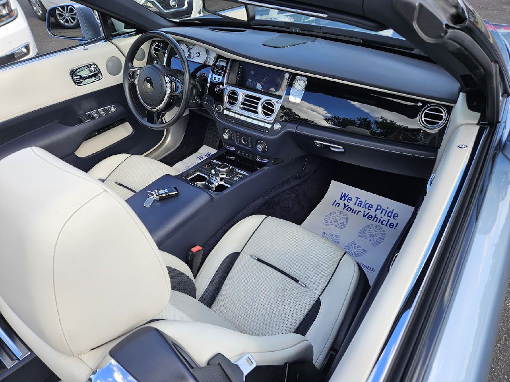 2018 Rolls-Royce Dawn Image 52