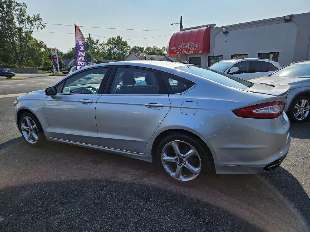 2016 Ford Fusion Image 22