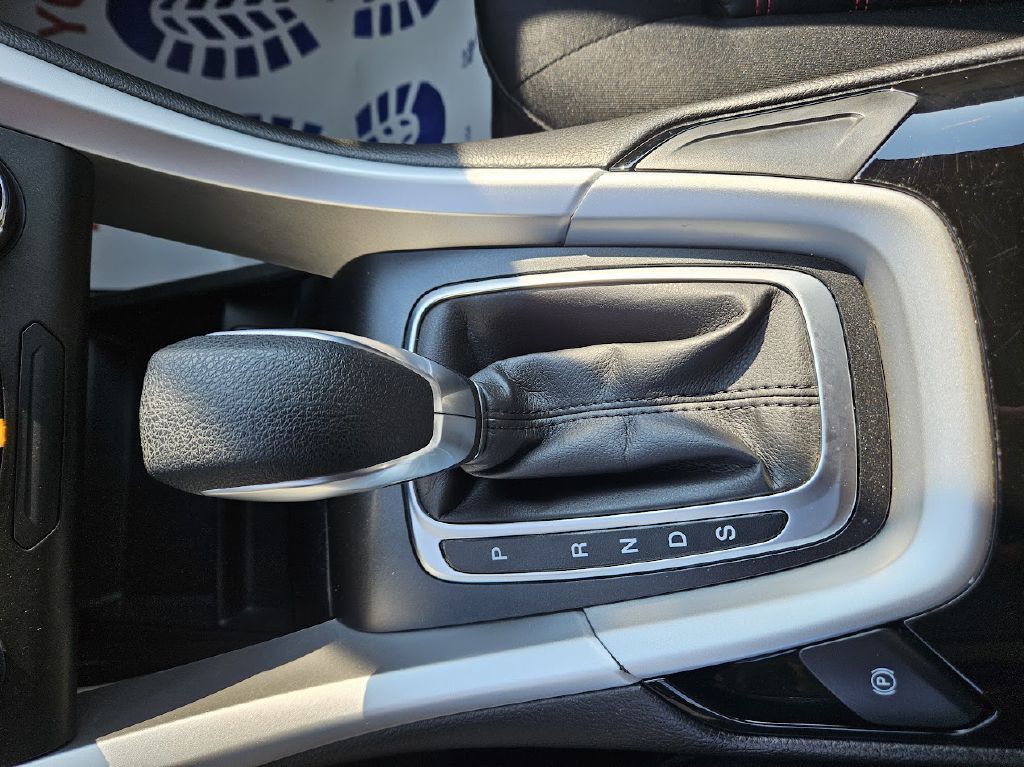 2016 Ford Fusion Image 34