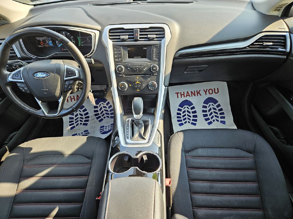 2016 Ford Fusion Image 46