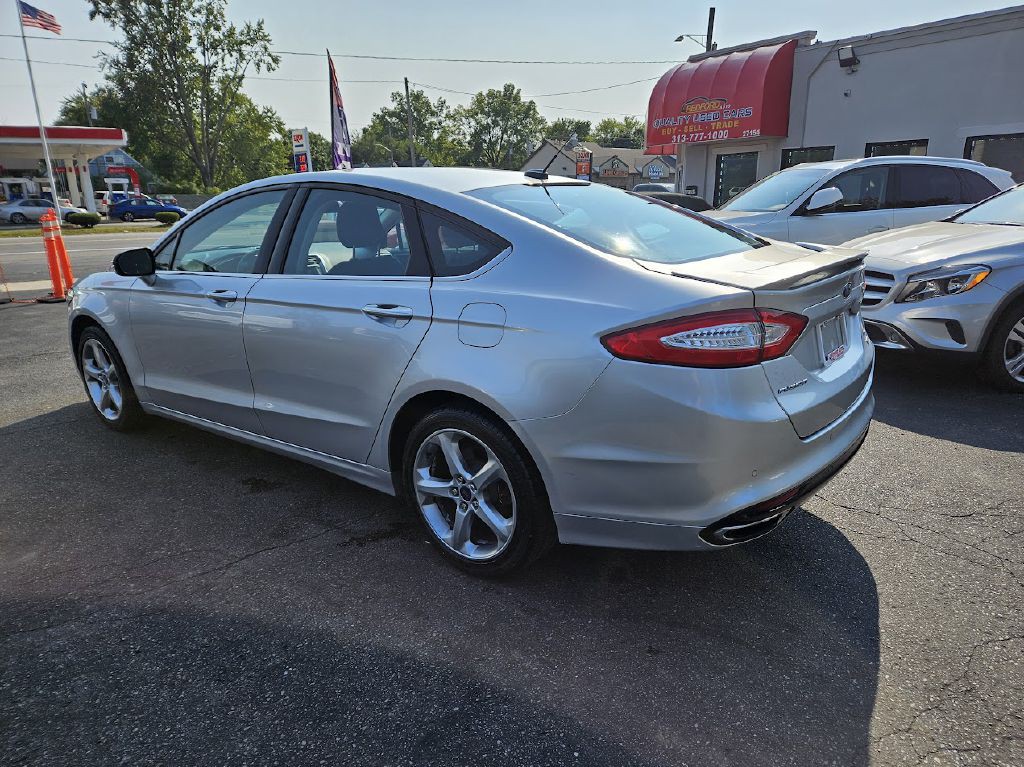 2016 Ford Fusion Image 21