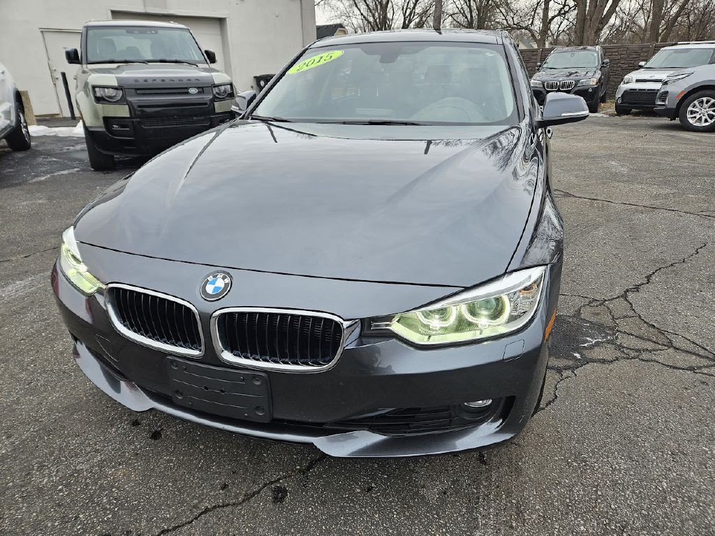 2015 BMW 3 Series Image 3