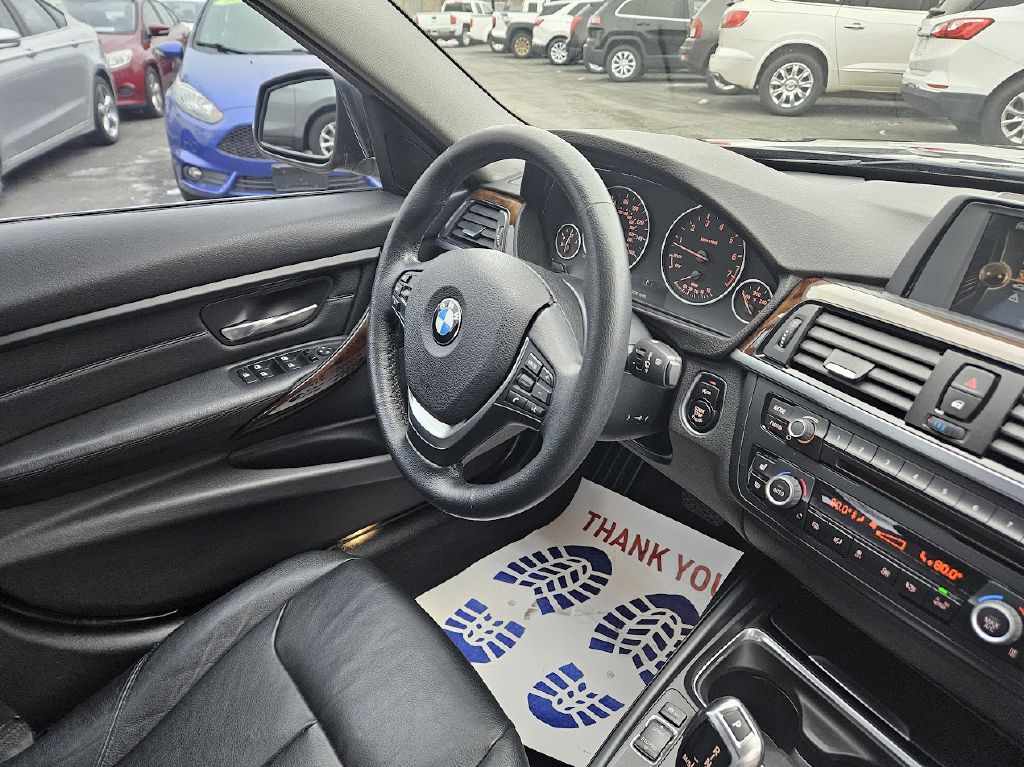 2015 BMW 3 Series Image 41