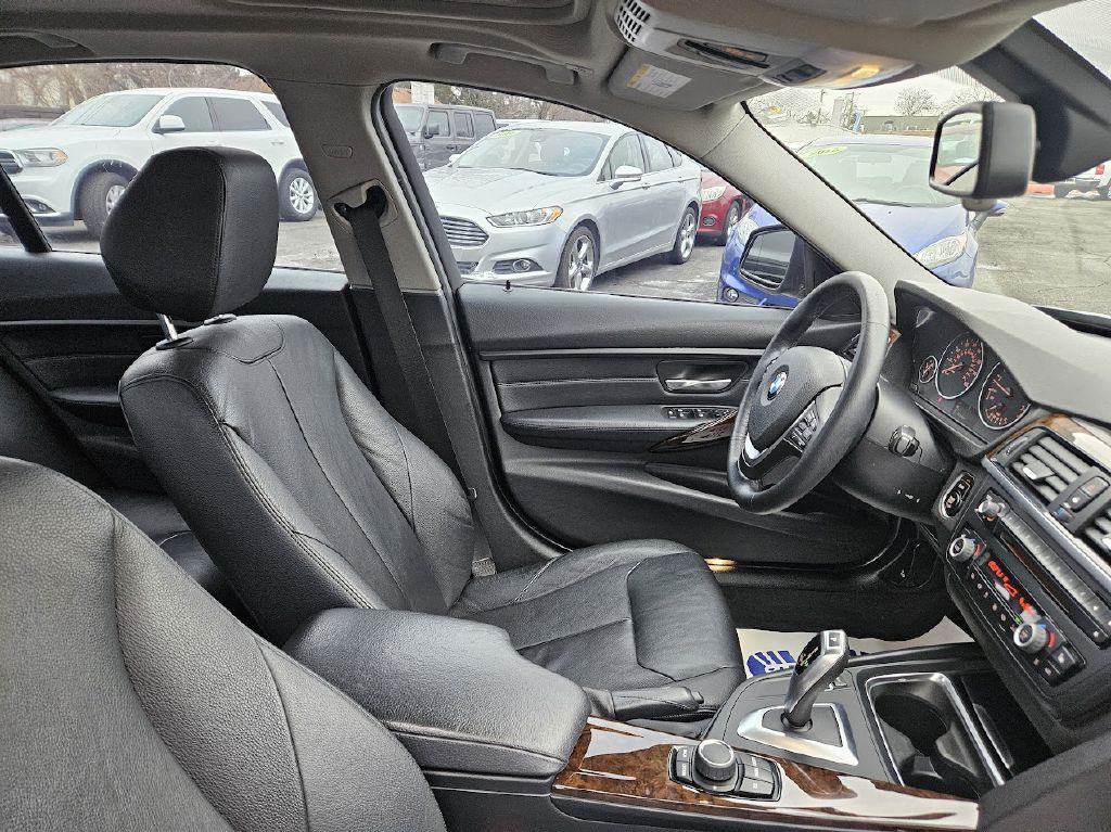 2015 BMW 3 Series Image 42