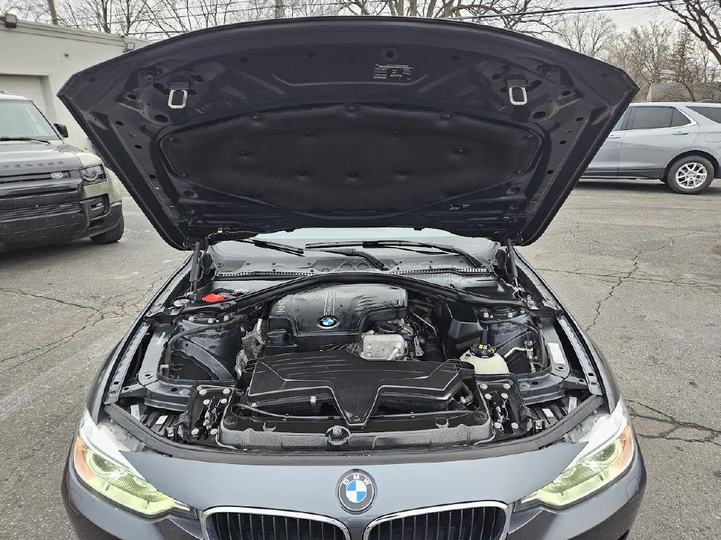 2015 BMW 3 Series Image 50