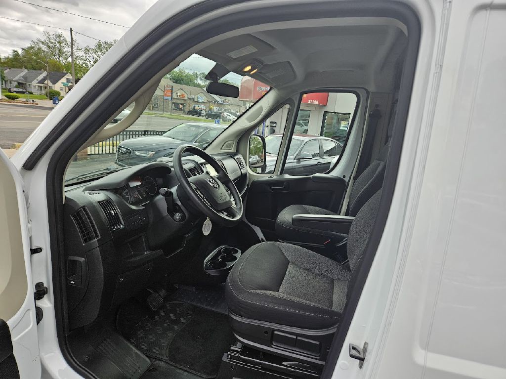 2019 RAM Promaster Image 25