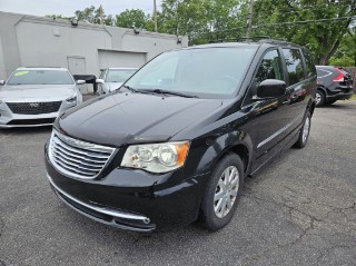 Image for 2014 Chrysler Town & Country Wheelchair ID: 6623025