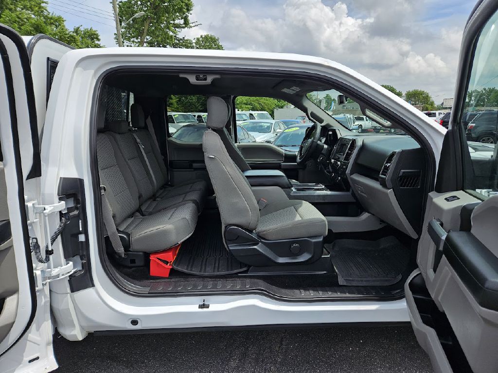 2018 Ford F-150 Image 38