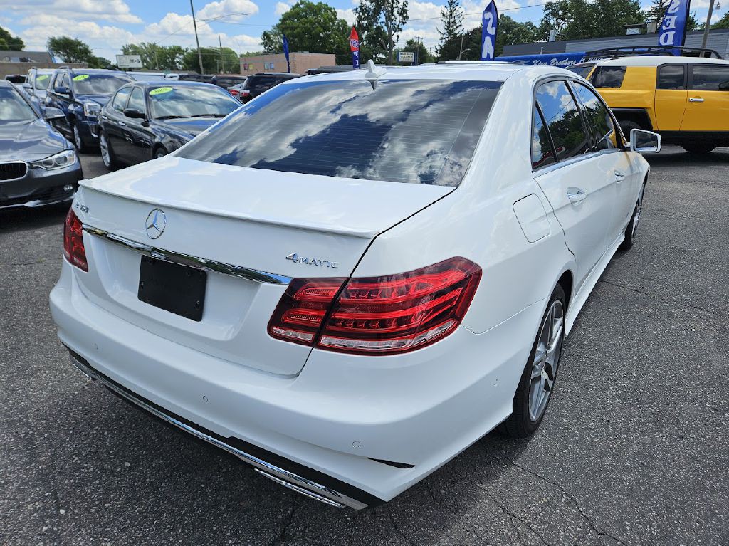 2016 Mercedes-Benz E-Class Image 6