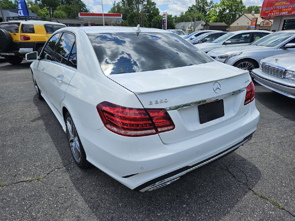2016 Mercedes-Benz E-Class Image 8