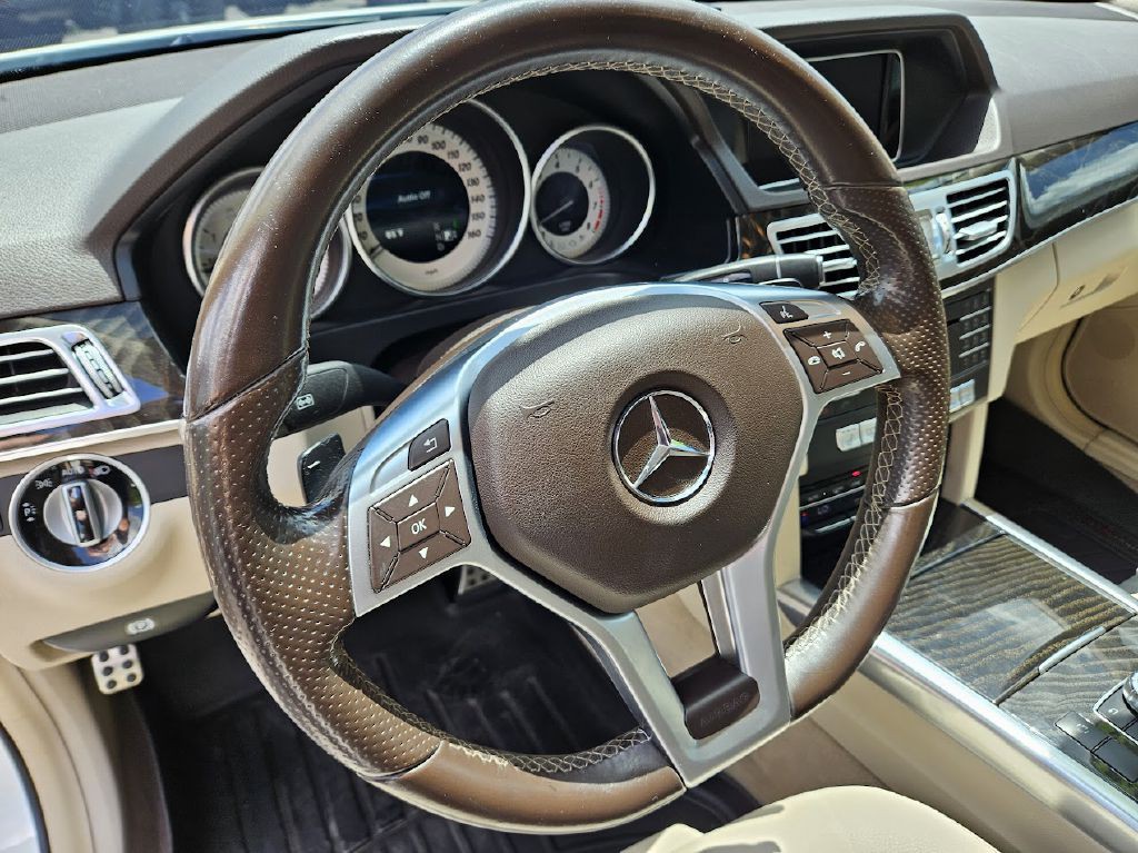 2016 Mercedes-Benz E-Class Image 13
