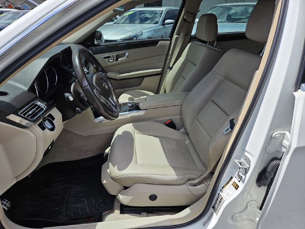 2016 Mercedes-Benz E-Class Image 17
