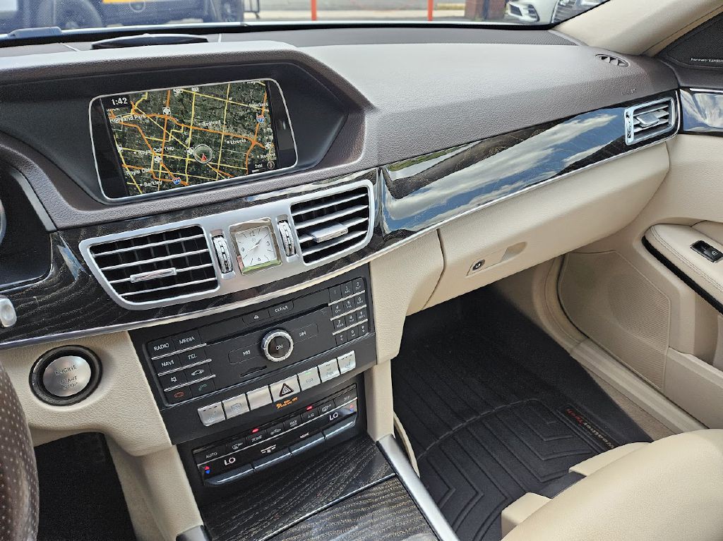 2016 Mercedes-Benz E-Class Image 23