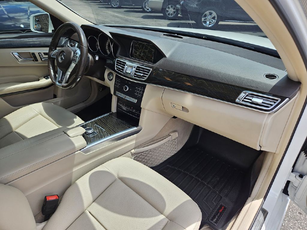 2016 Mercedes-Benz E-Class Image 37