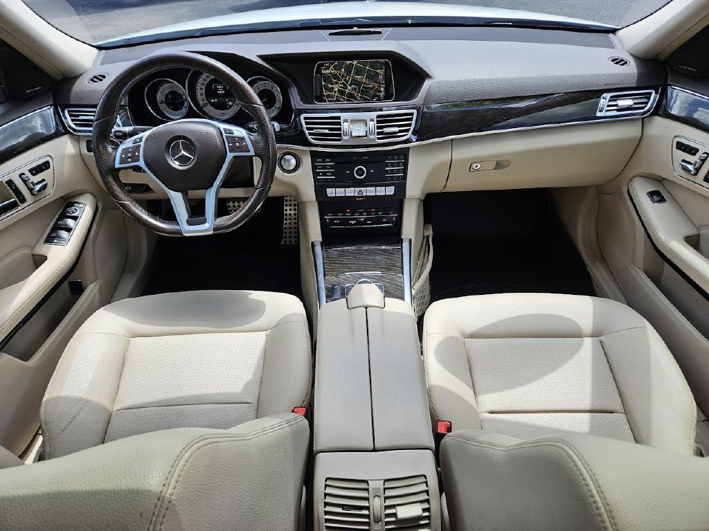 2016 Mercedes-Benz E-Class Image 46