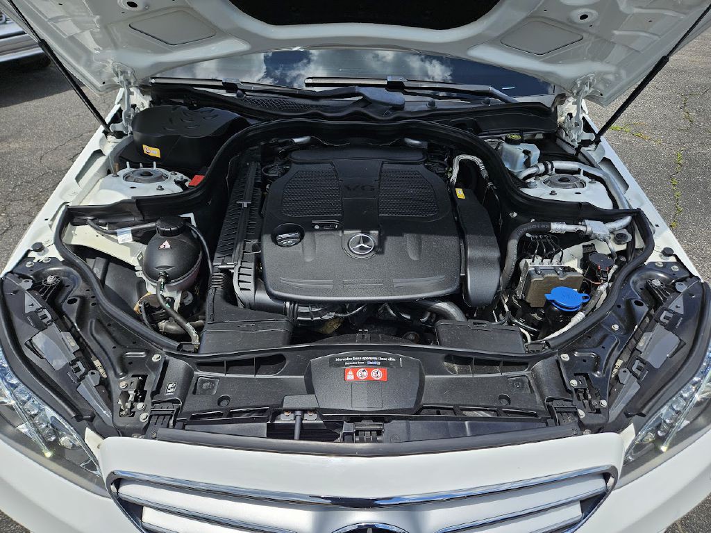 2016 Mercedes-Benz E-Class Image 49