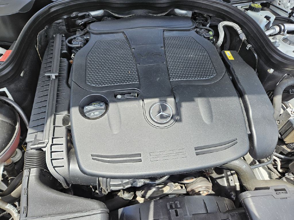 2016 Mercedes-Benz E-Class Image 50