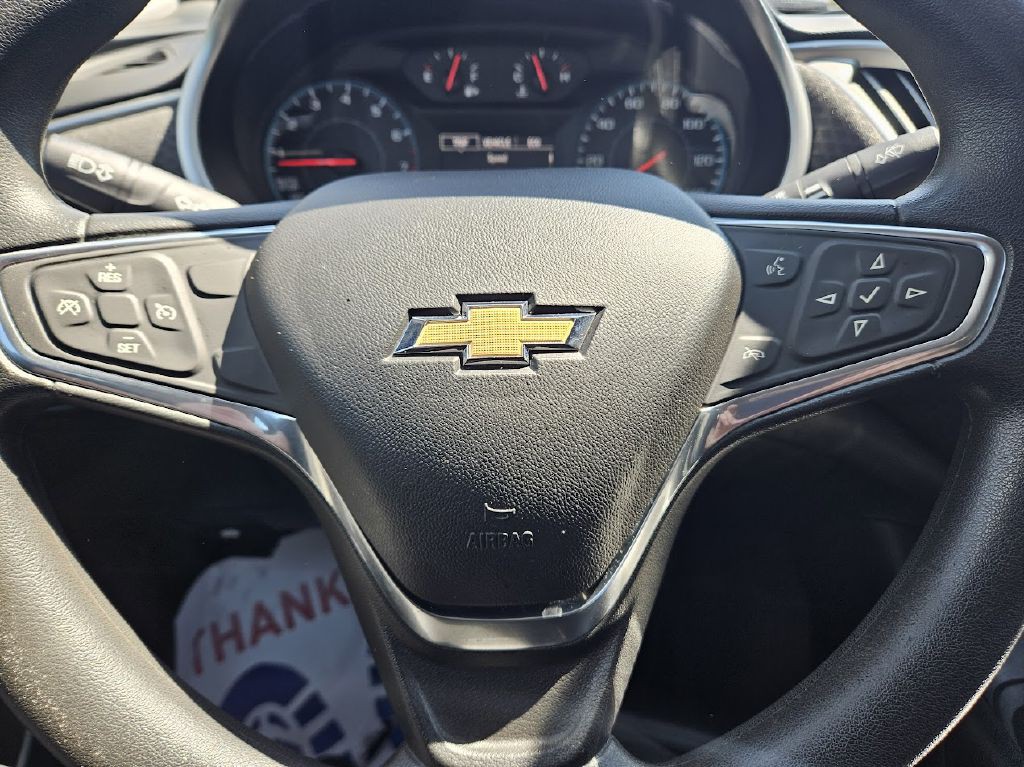 2017 Chevrolet Malibu Image 11