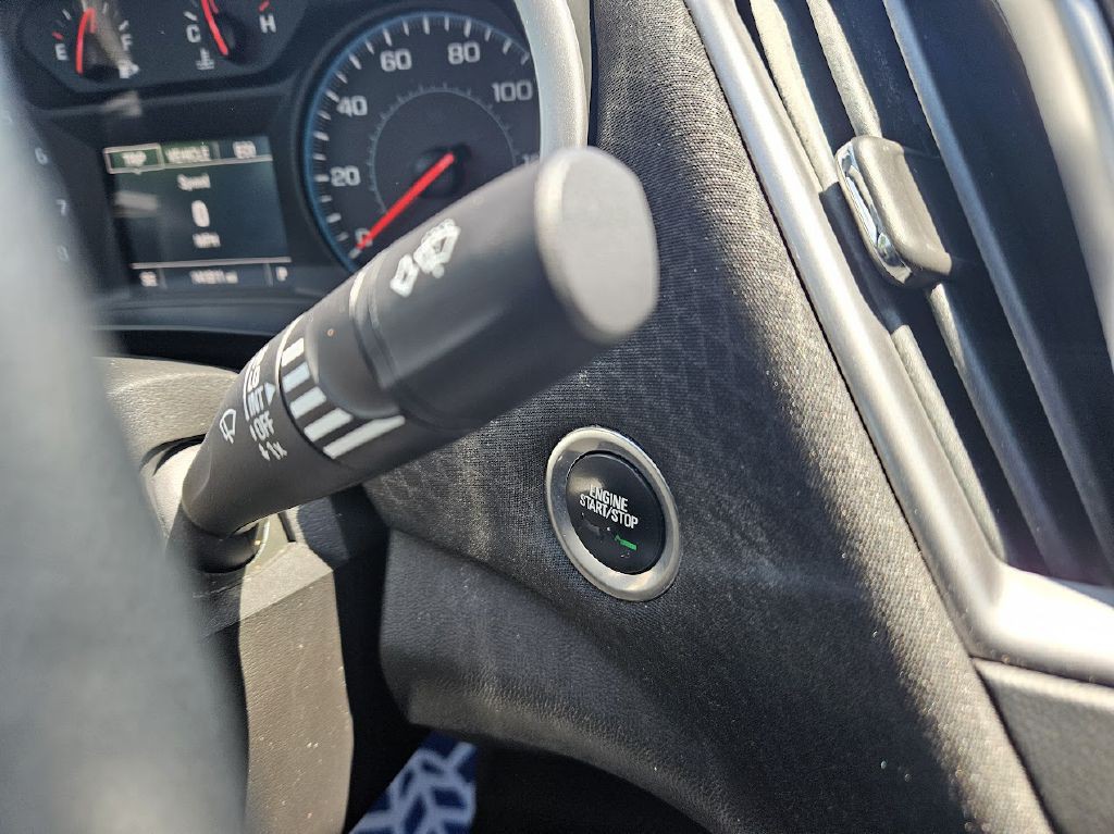 2017 Chevrolet Malibu Image 28