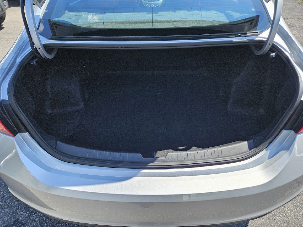 2017 Chevrolet Malibu Image 36