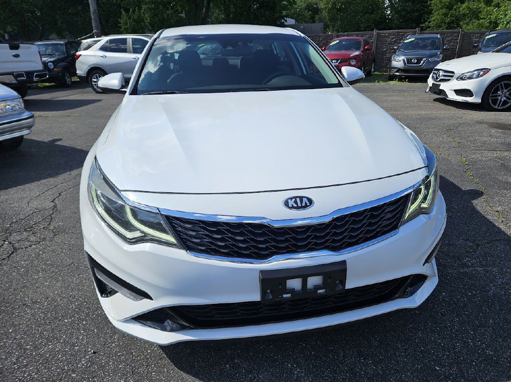 2019 Kia Optima Image 2