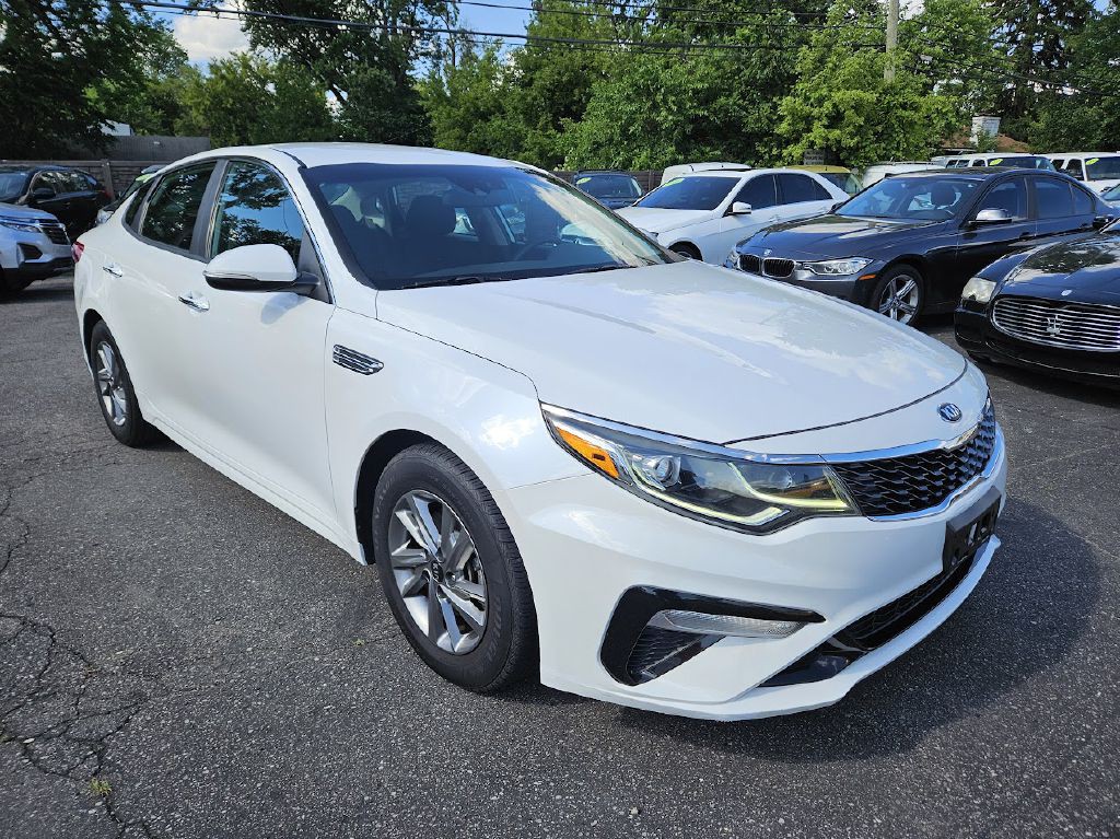 2019 Kia Optima Image 3
