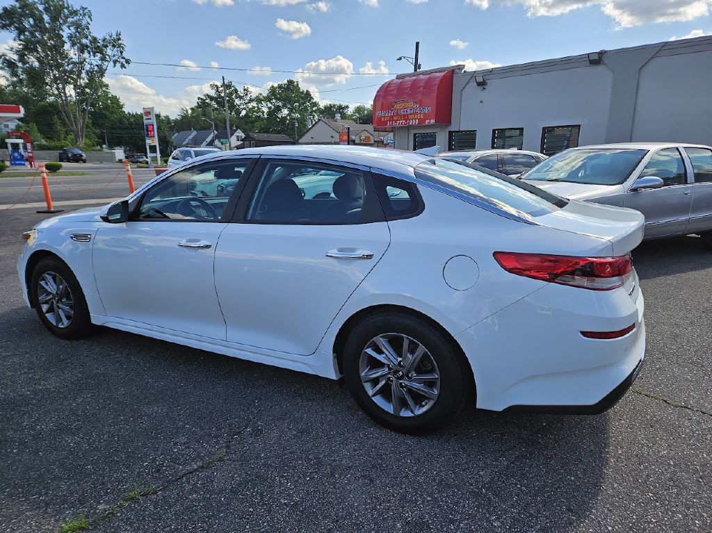 2019 Kia Optima Image 10