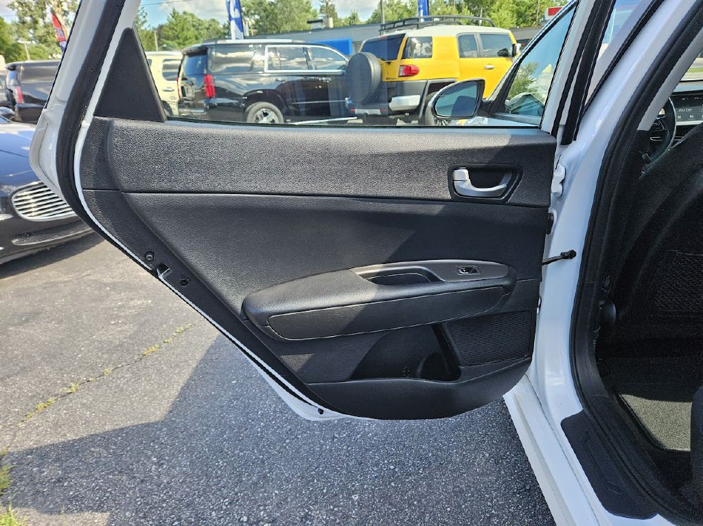 2019 Kia Optima Image 28
