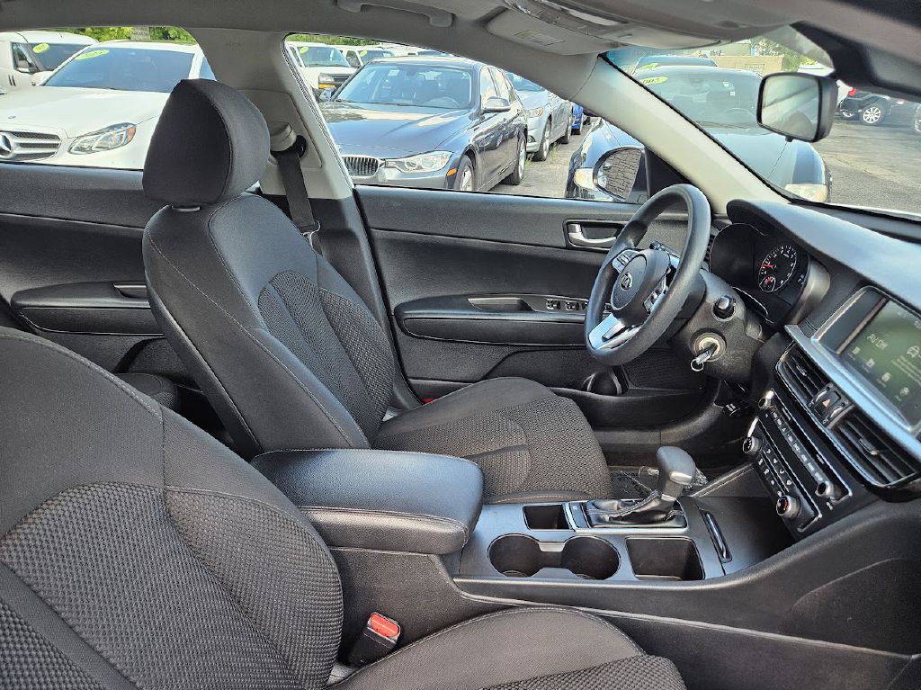2019 Kia Optima Image 35