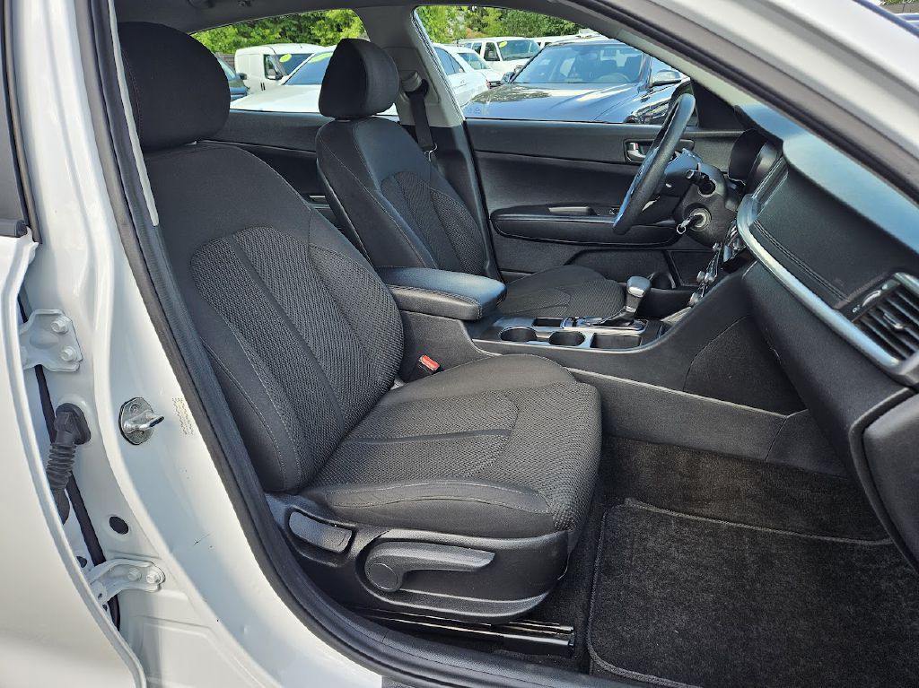 2019 Kia Optima Image 36