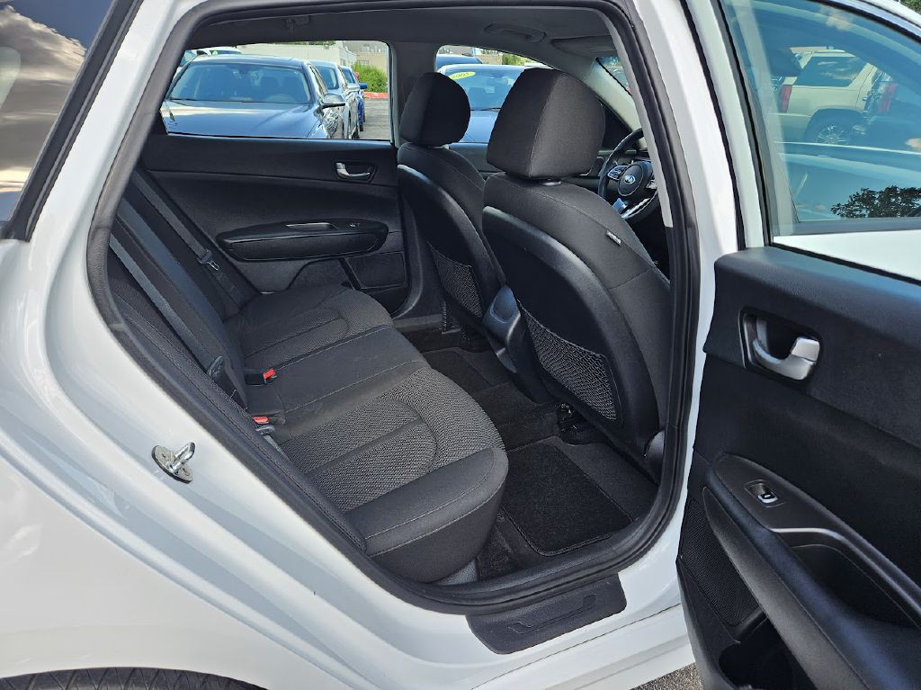 2019 Kia Optima Image 38