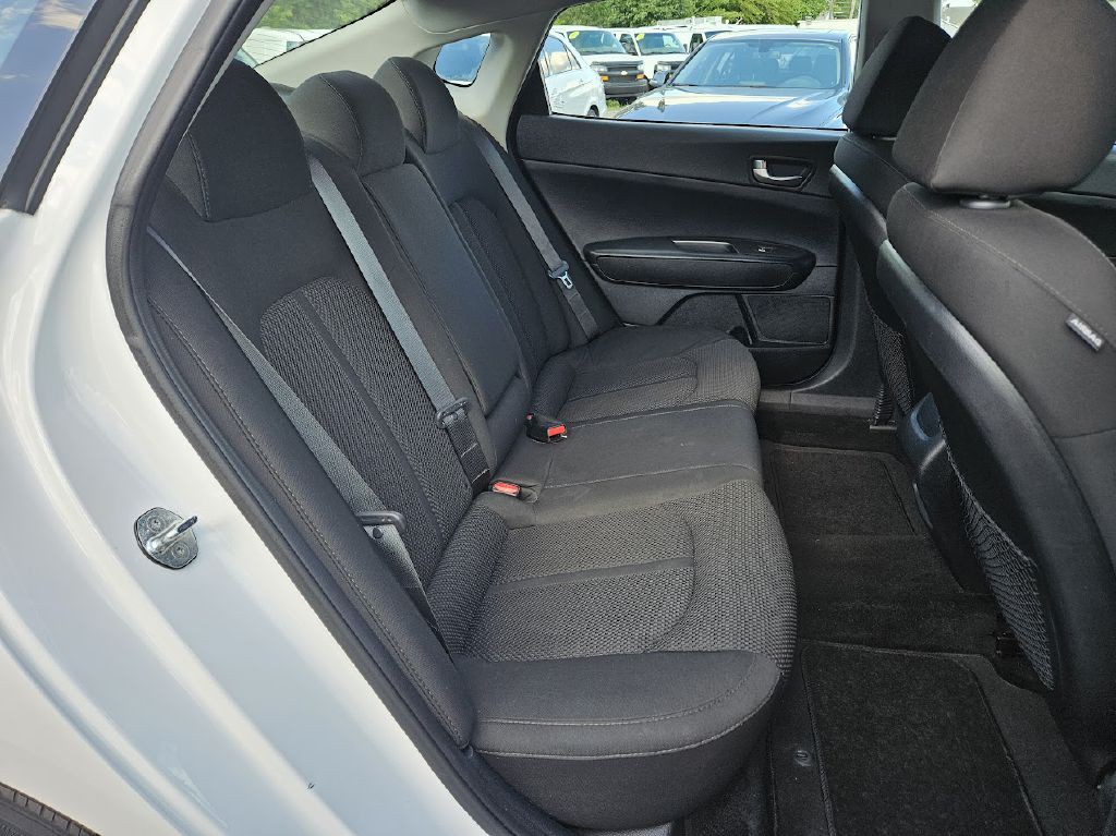 2019 Kia Optima Image 39