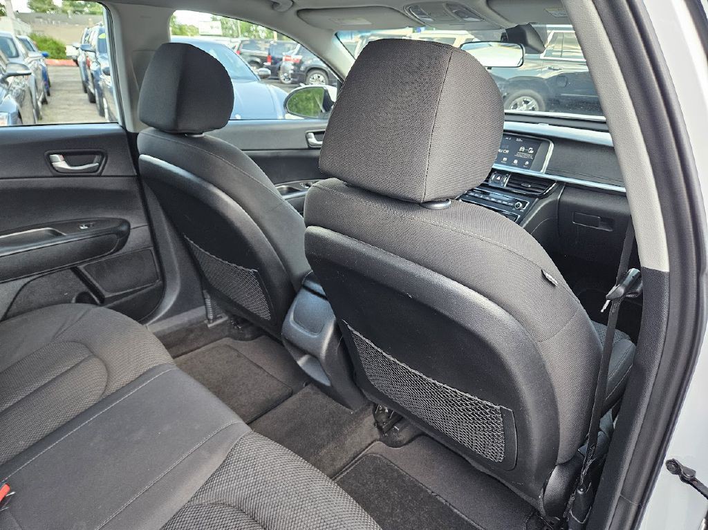 2019 Kia Optima Image 40