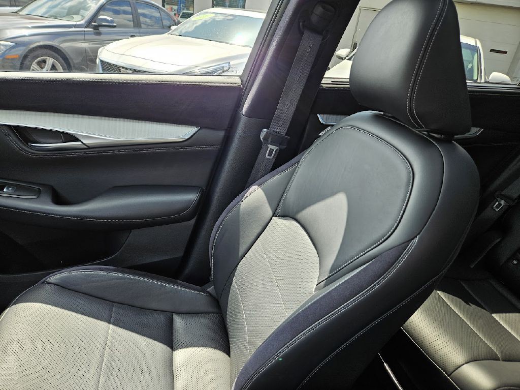 2021 INFINITI QX50 Image 24