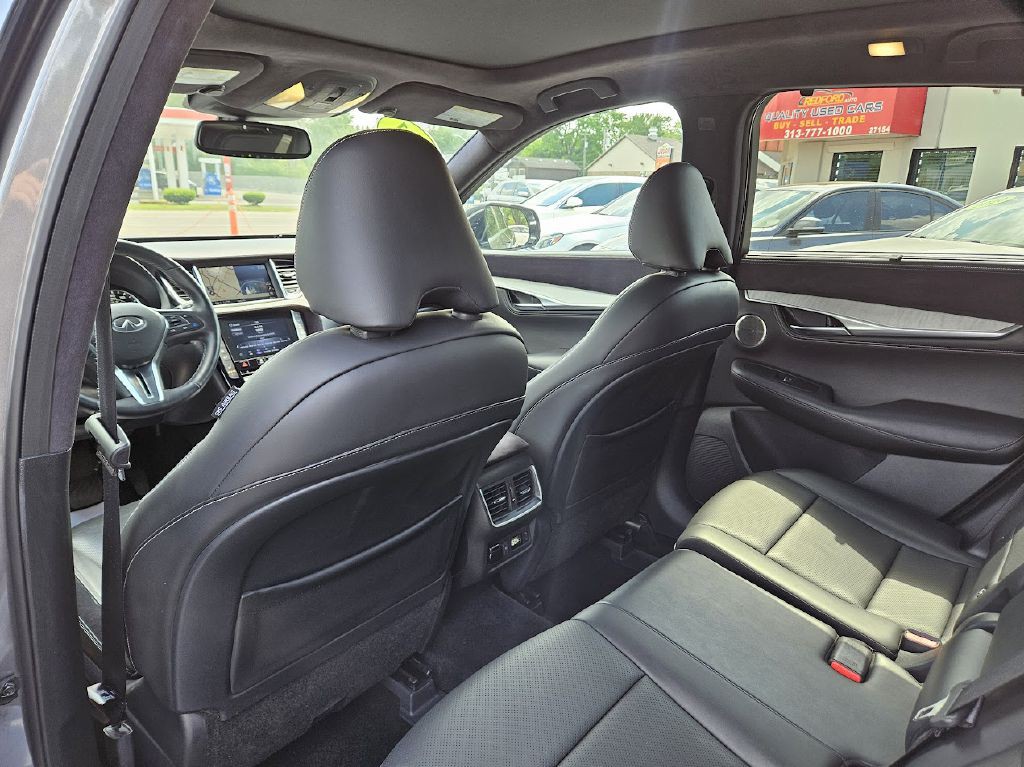 2021 INFINITI QX50 Image 32