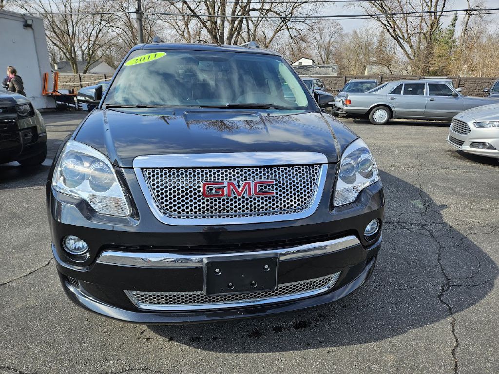 2011 GMC Acadia Image 3