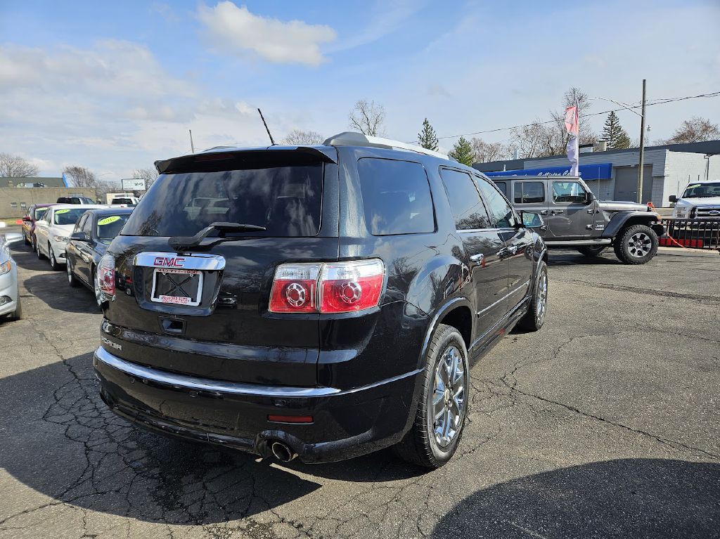 2011 GMC Acadia Image 6