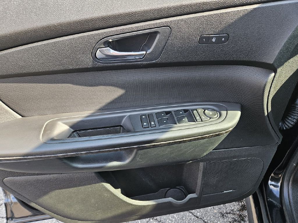 2011 GMC Acadia Image 15