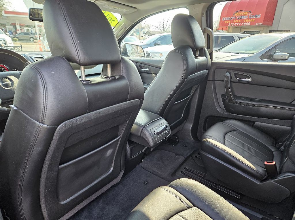2011 GMC Acadia Image 33