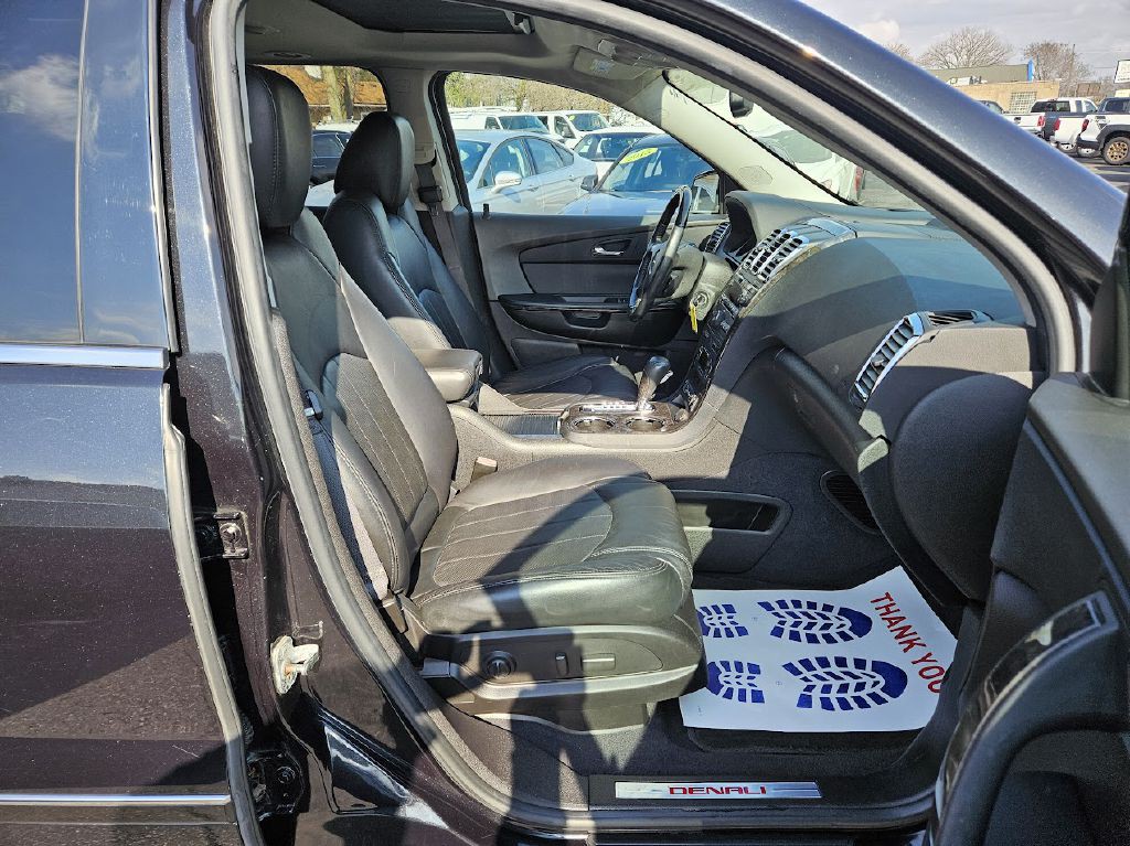 2011 GMC Acadia Image 45